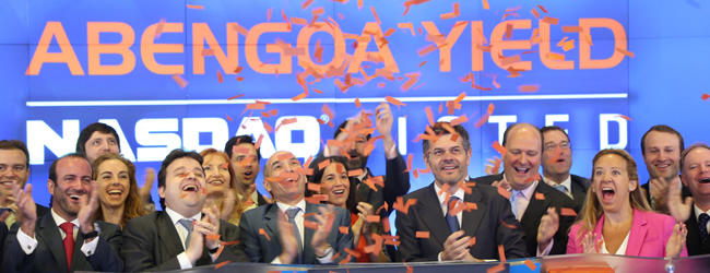 Celebrating the Abengoa Yield float